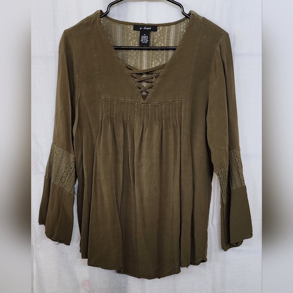 Pre-loved U-Knit Peasant Tunic Top (20% off on 3+ bundles)